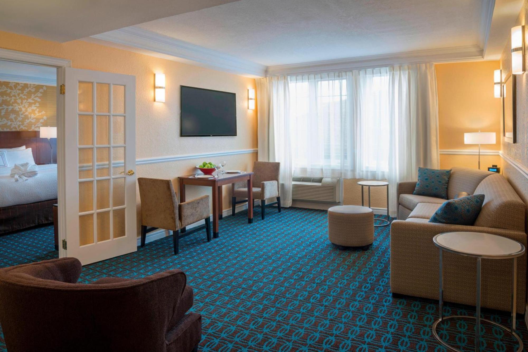 Fairfield Inn & Suites By Marriott Ottawa Kanata Экстерьер фото